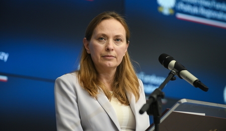 mid-25812356-2.jpg