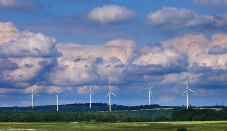 wind-turbine-5383367_1280-e1756190629340.jpg