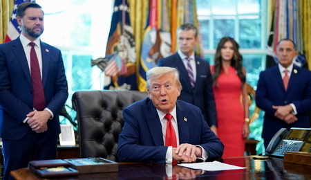 mid-epa12321663-2.jpg