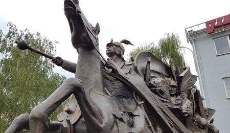 Monument_to_Jan_III_Sobieski_photo_3-_author_Czeslaw_Dzwigaj-1-scaled-e1767608772892.jpg