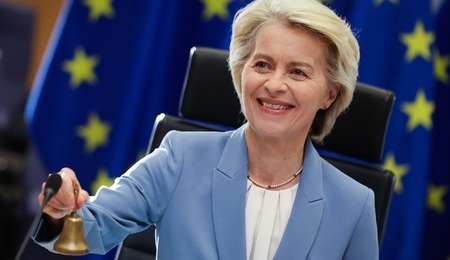 Leyen dzwoni .jpg