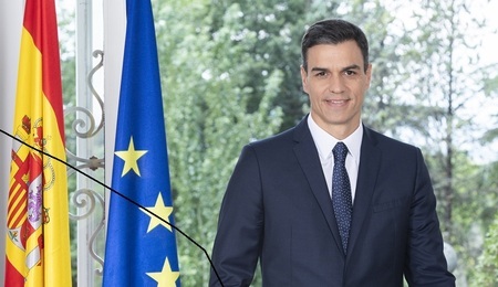 Pedro_Sánchez_Pérez-Castejón_(Oficial).jpg