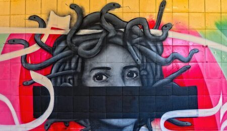 tama66-graffiti-4170449_1280-e1770193859754.jpg