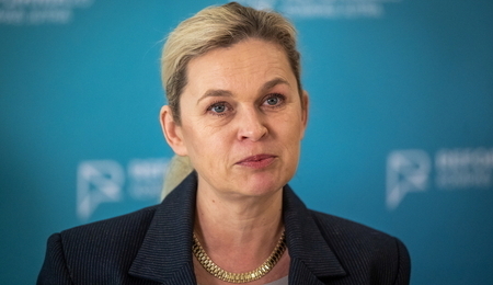 mid-26218306-1.jpg
