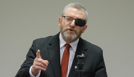 mid-26305022-2.jpg
