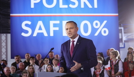 mid-26313468-2.jpg