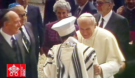 JPII-rabin-Rzym-1986.jpg