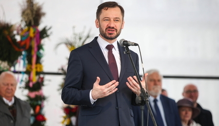 mid-26404189-1.jpg