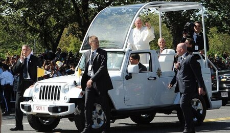 papamobile.jpg