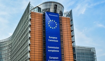 komisja europejska pixa.jpg