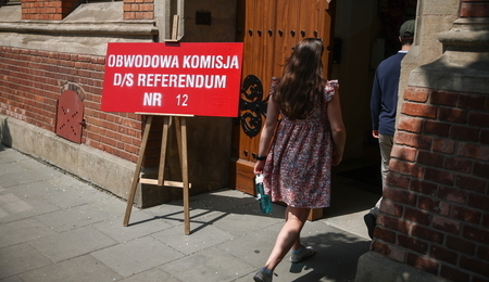 mid-26524112-2.jpg