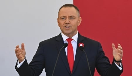 mid-26503210.jpg