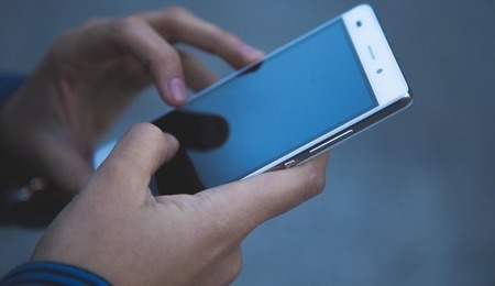 telefon.jpg