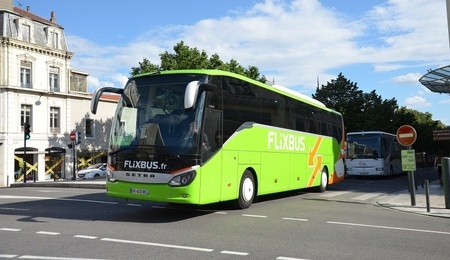 FlixBus_Setra_S_516_HD_-_Valence.jpg