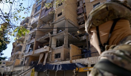 mid-epa13022469.jpg