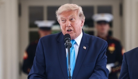 mid-epa13142372.jpg