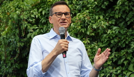 mid-26731236-2.jpg