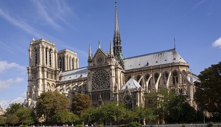 notre-dame pixa iankelsall1.jpg