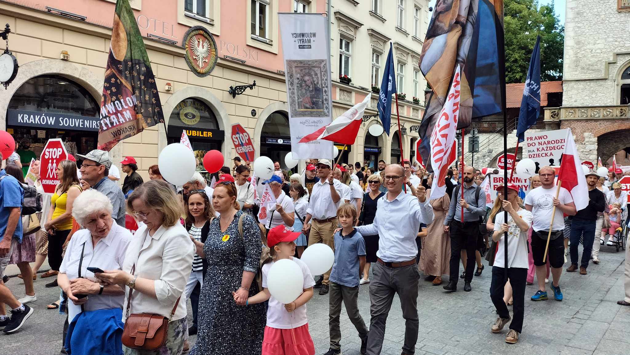 Kraków maszeruje za życiem i za rodziną! Zobacz galerię zdjęć z Marszu dla Życia i Rodziny