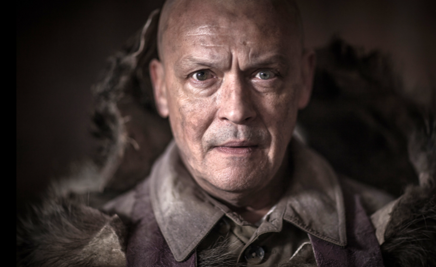 Dario ślepnie od świateł… tęczy. „Dawno temu w Warszawie”