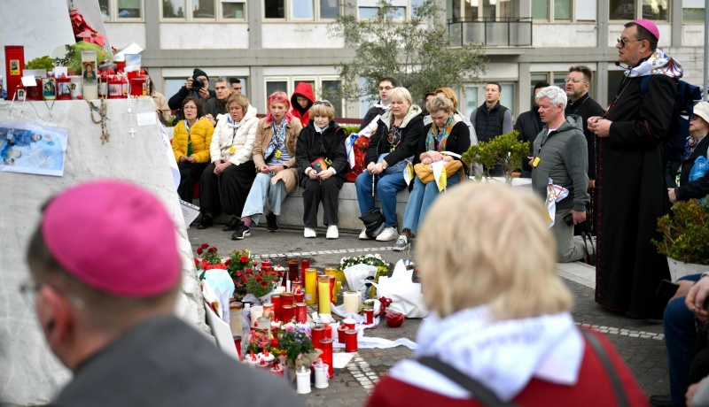 Klinika Gemelli: nie można określić, kiedy papież wróci do Watykanu