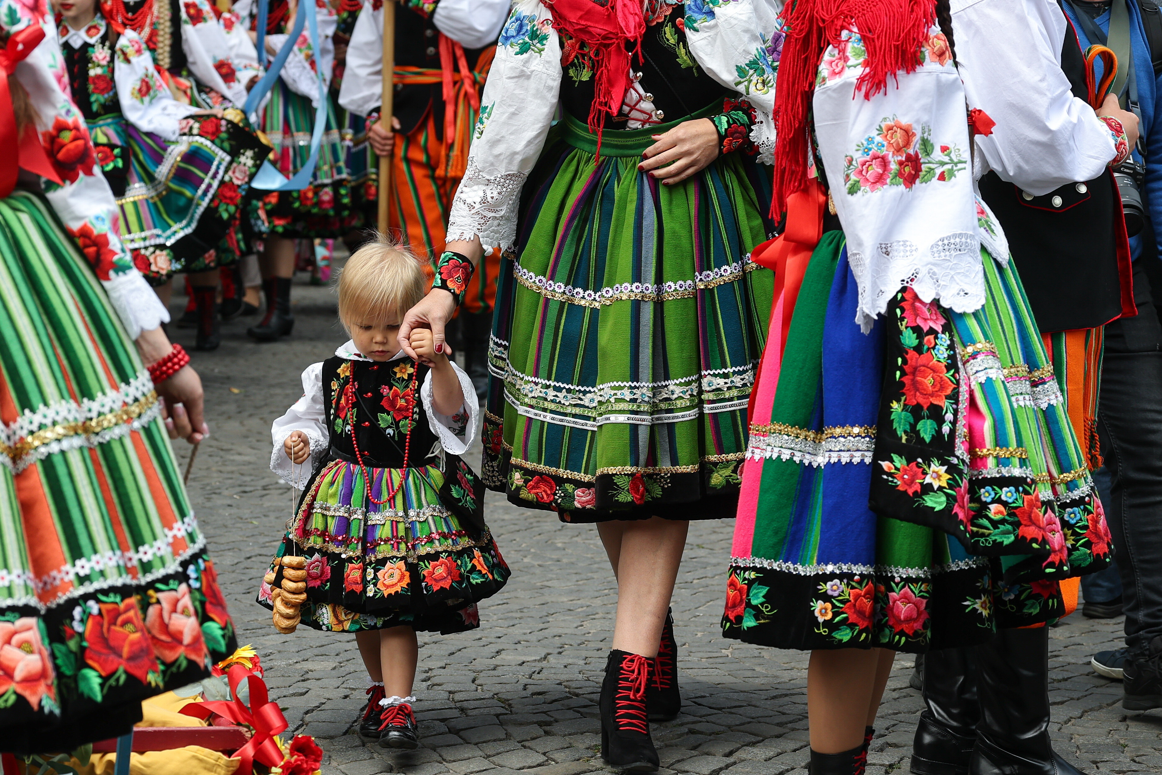 Przez całą Polskę przeszły procesje Bożego Ciała. Zobacz piękno katolickiej tradycji [FOTO]