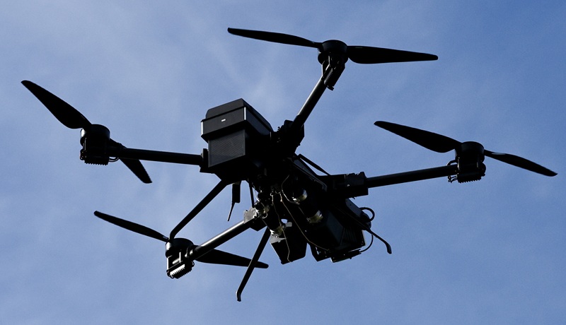 Nad nemškim Schleswig-Holsteinom opazili neznane drone, preiskava poteka zaradi suma vohunjenja