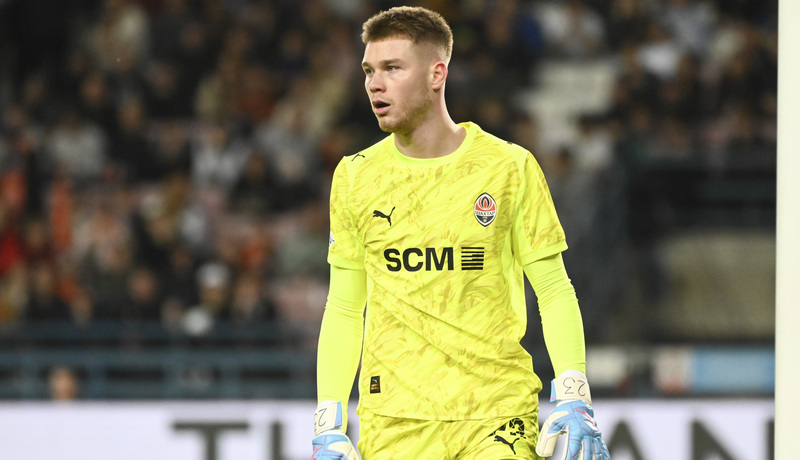 „Jak bydło”. Ukraiński piłkarz krytykuje kibiców Legii Warszawa za hasła „anty UPA”